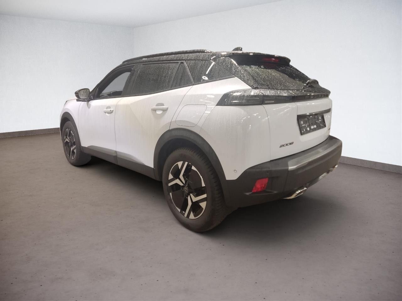 Fahrzeugabbildung Peugeot 2008 GT MildHybrid 145 e-DSC6