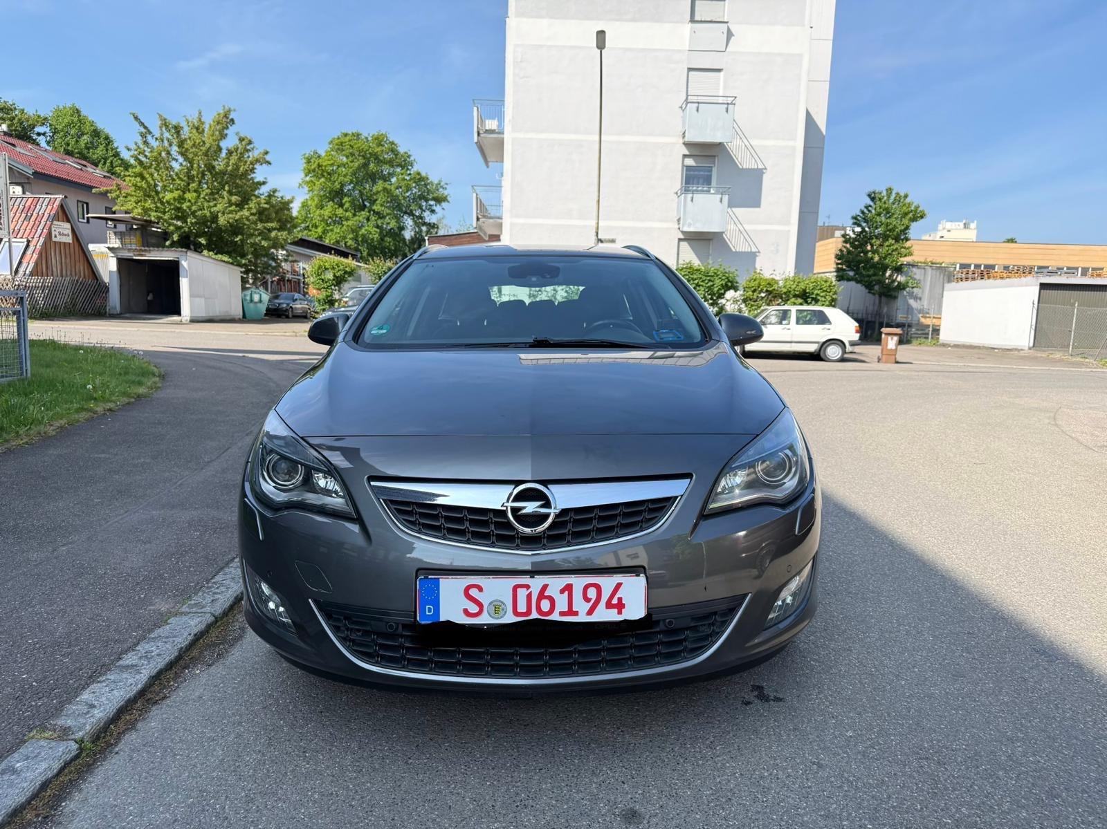 Opel Astra J Sports Tourer Innovation*TOP ZUSTAND*