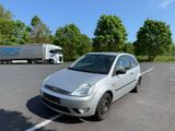 Ford Fiesta Ghia *TÜV 08/26* - Ford Fiesta aus 2003: Ghia