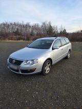 Volkswagen VW Passat B6 1.6 FSI Wenig Kilometer, viel... - Volkswagen Passat aus 2005: Kombi