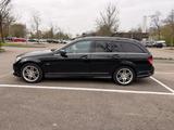 Mercedes-Benz C 350 T AVANTGARDE Autom. AVANTGARDE - Mercedes C 350 von Privatanbietern