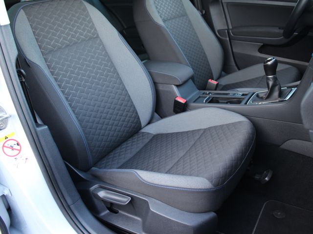 Golf VII 1.4 TSI R-Line Navi*PDC v+h*18"Alu