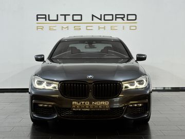 BMW 750 - 2