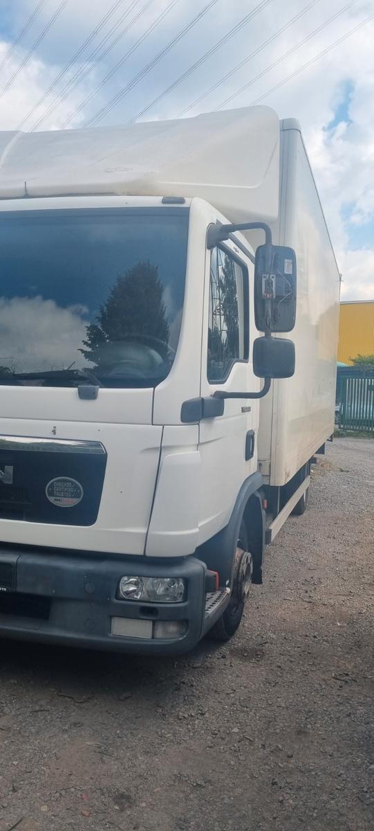 MAN 8 180