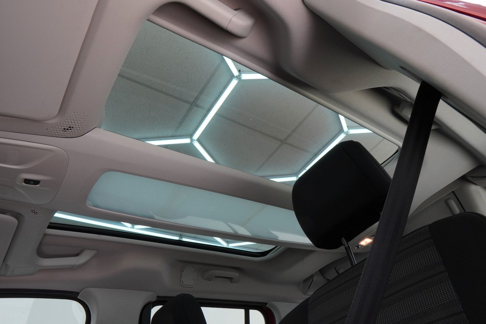 Fahrzeugabbildung Opel Combo Life E Edition *1.Hand*Navi*Pano*Carplay*