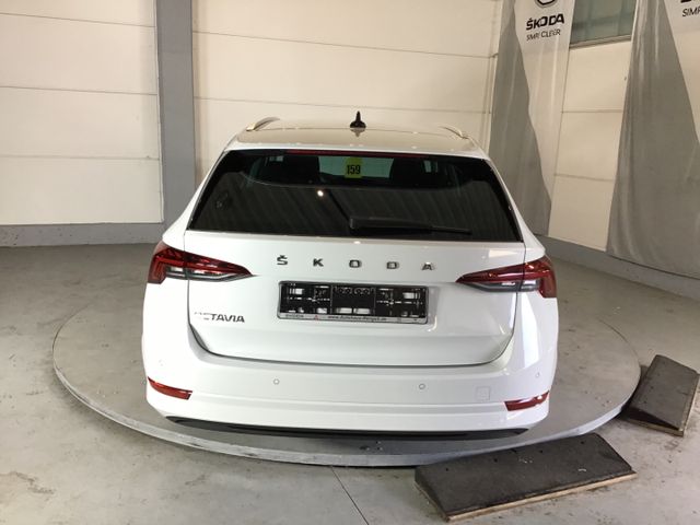 Fahrzeugabbildung Skoda Octavia Style 2.0 TDI Combi DSG/NAVI/ACC/HUD/LED