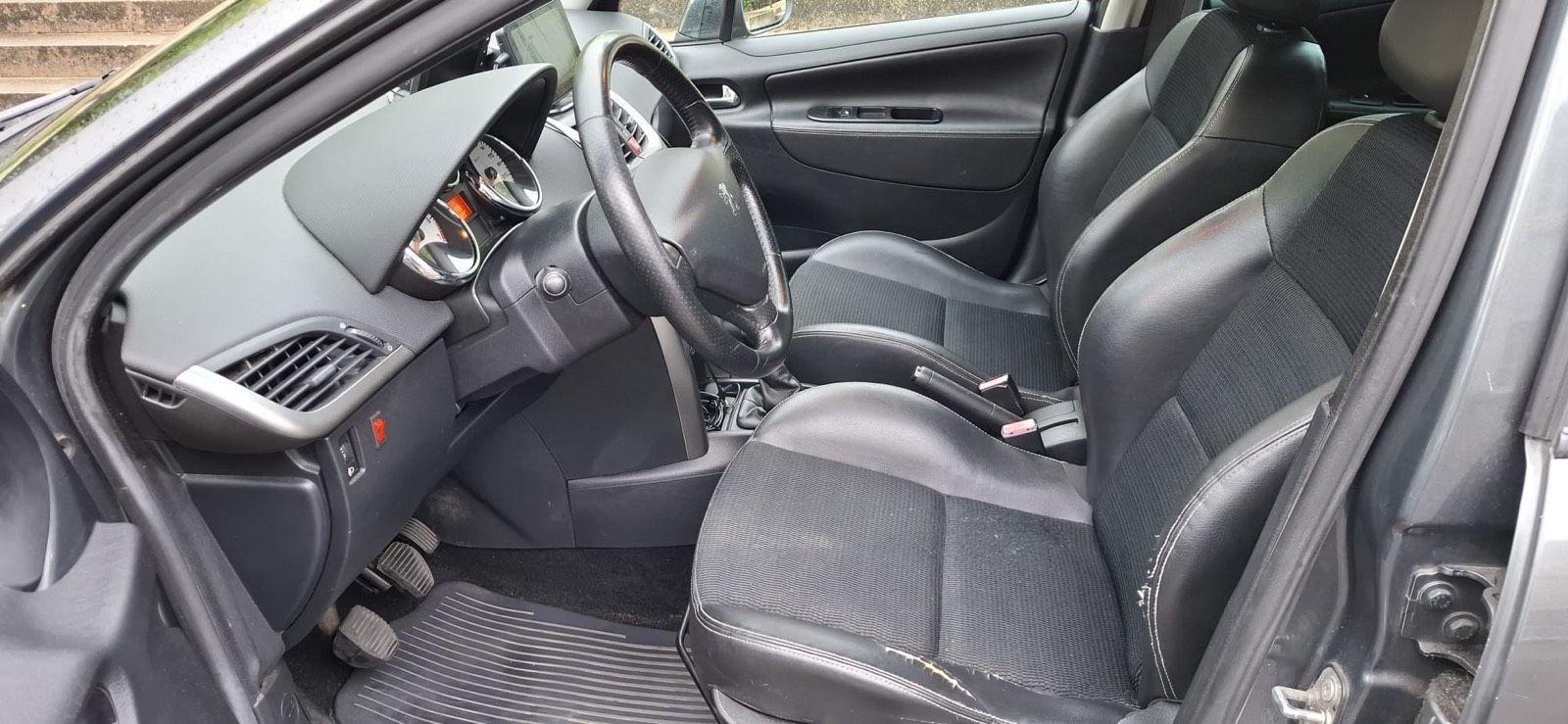 Peugeot 207 2009 — photo 15