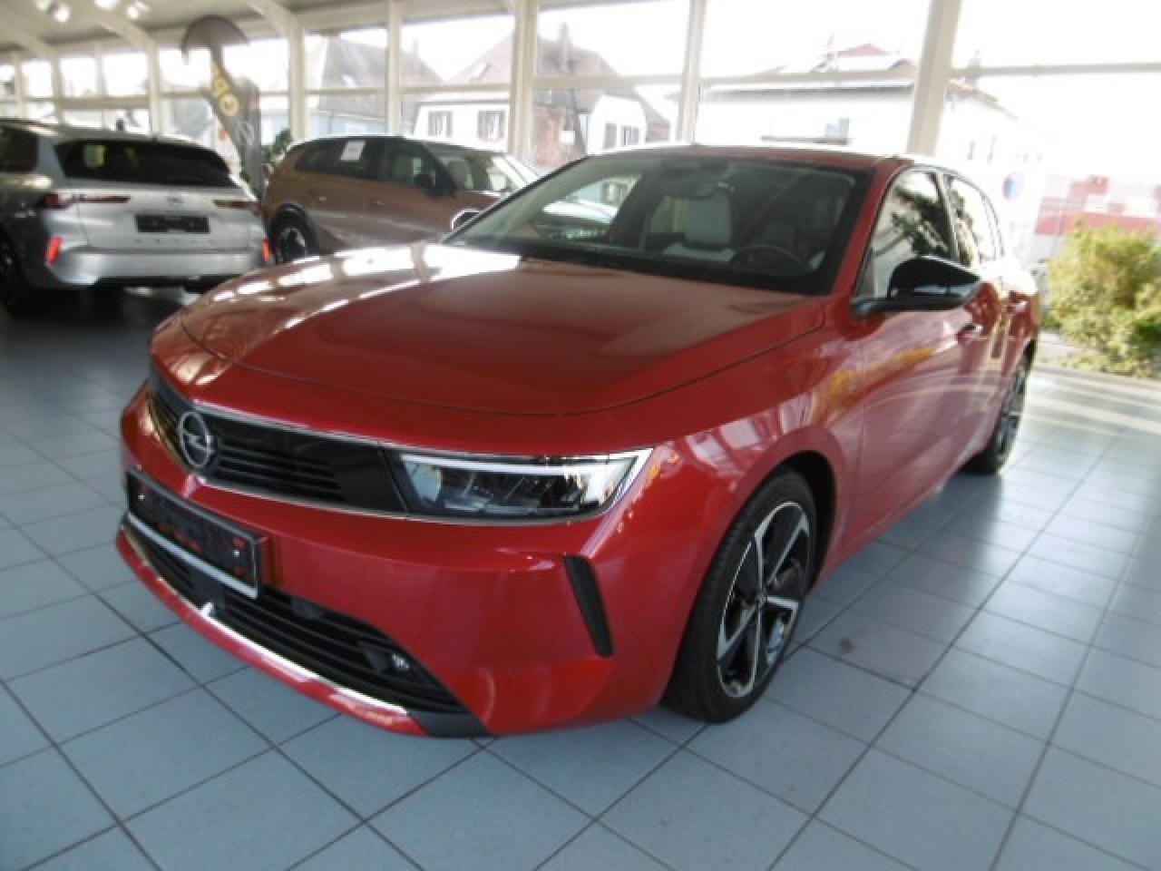 Opel Astra L Lim. 5-trg. Business Elegance, AHK, Navi