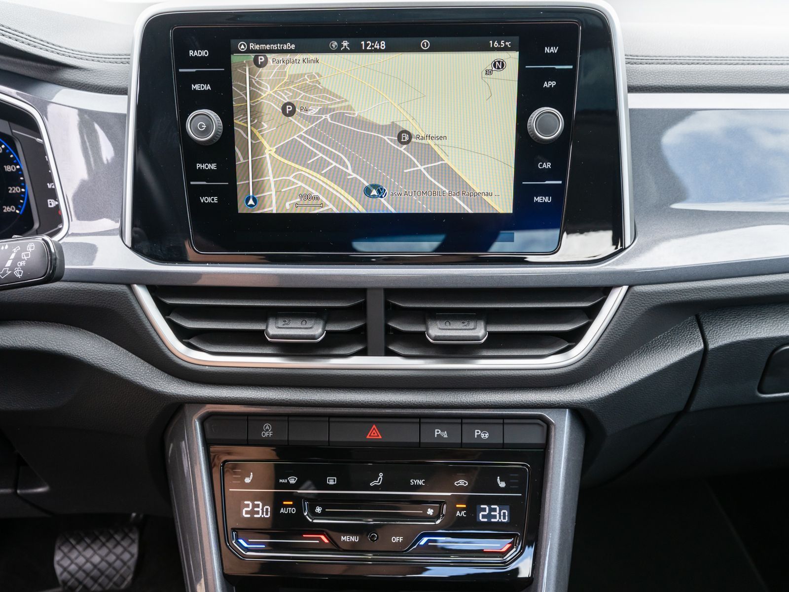 Volkswagen T-Roc - Bild 13