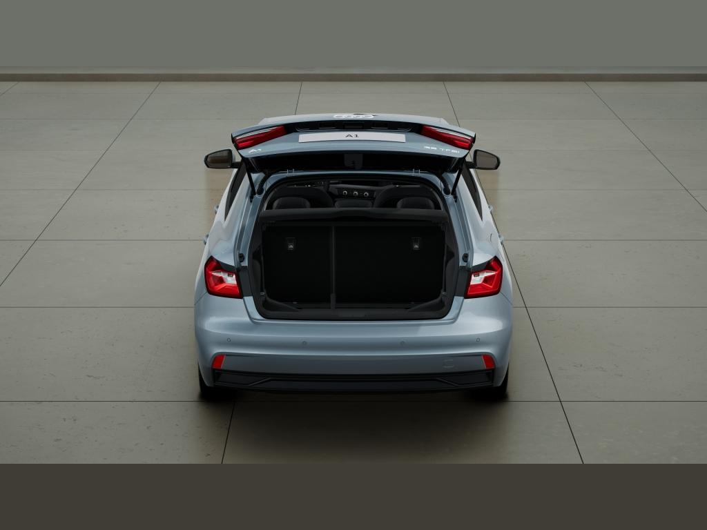 Audi A1 Sportback 35 TFSI UPE 30.665 Allwetterreifen, миниатюра 7