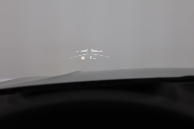 BMW 330, 2022 — 11