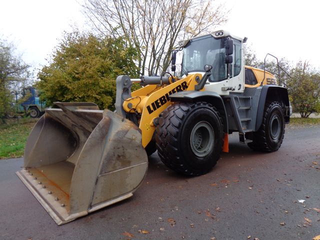 Liebherr L 566 xPower