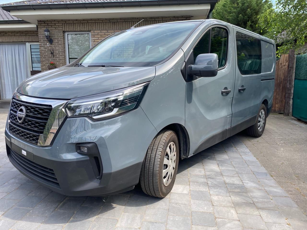 Nissan Primastar 2.0D*AUTOMAT*DUBBEL CAB*6PL*AC*PDC*CC