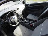 Ford Focus Lim. Style + 1.6 Klimaautomatik CD Euro4 - Ford Focus aus 2010: Style