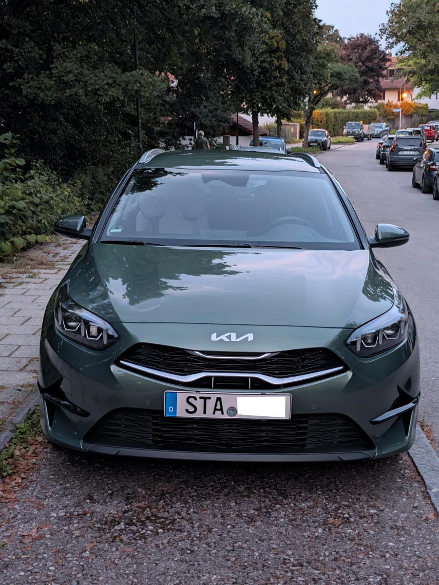 Kia cee'd SW 1.5 T-GDI DCT, AHK, LH, Keyless, 17 Zol