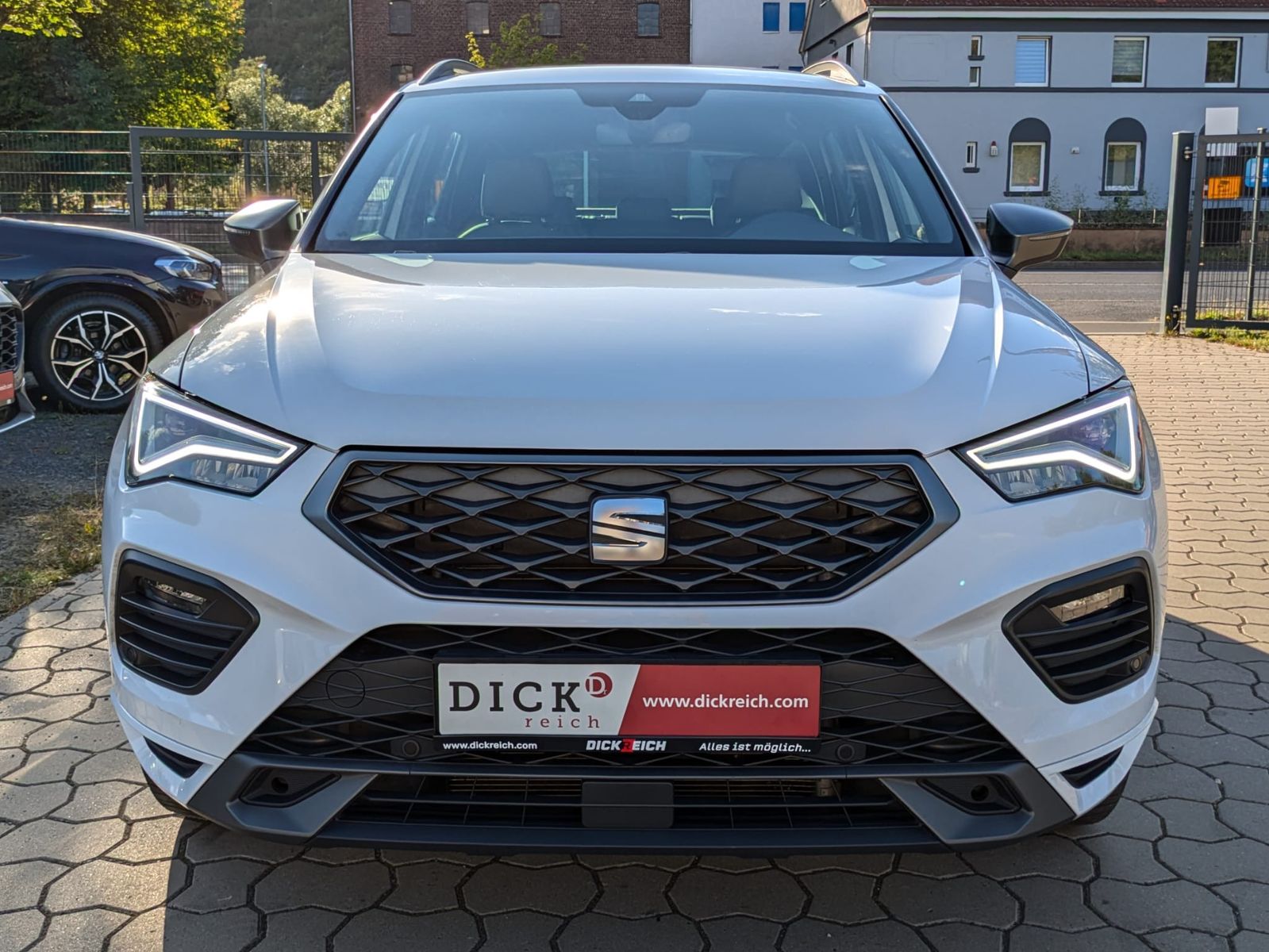 Fahrzeugabbildung SEAT Ateca FR 2.0 TDI LED/ACC/CAM/NAVI-PRO/ALCANTARA