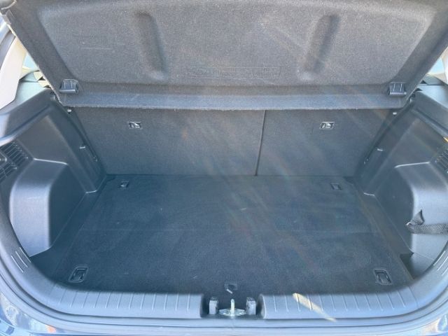 Fahrzeugabbildung Hyundai i20 Essential 1.2 +CARPLAY+TEMPOMAT+SHZ+RFK+KLIM