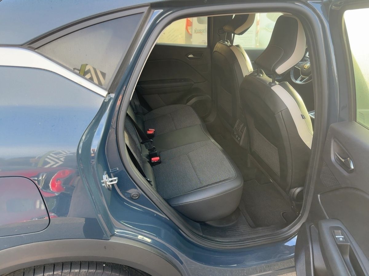 Fahrzeugabbildung Renault Captur Intens Plug-In 160 SHZ Safety+