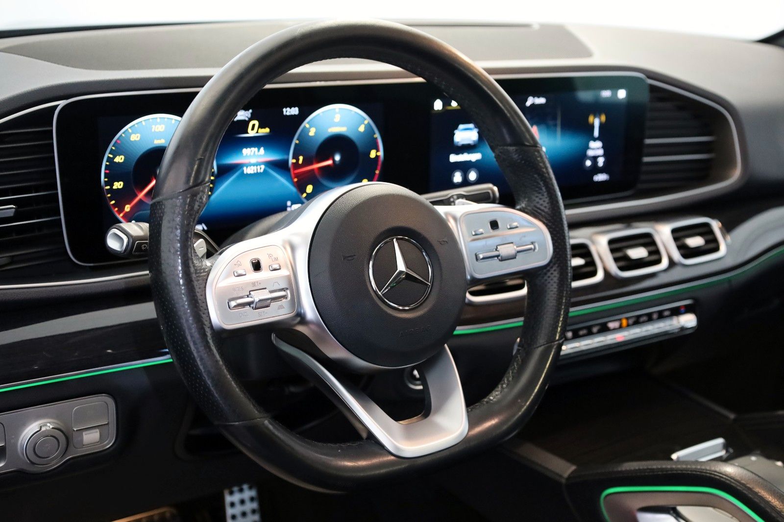 Fahrzeugabbildung Mercedes-Benz GLE 350d 4M AMG Leder,Navi,LED,Panorama,Night-P.