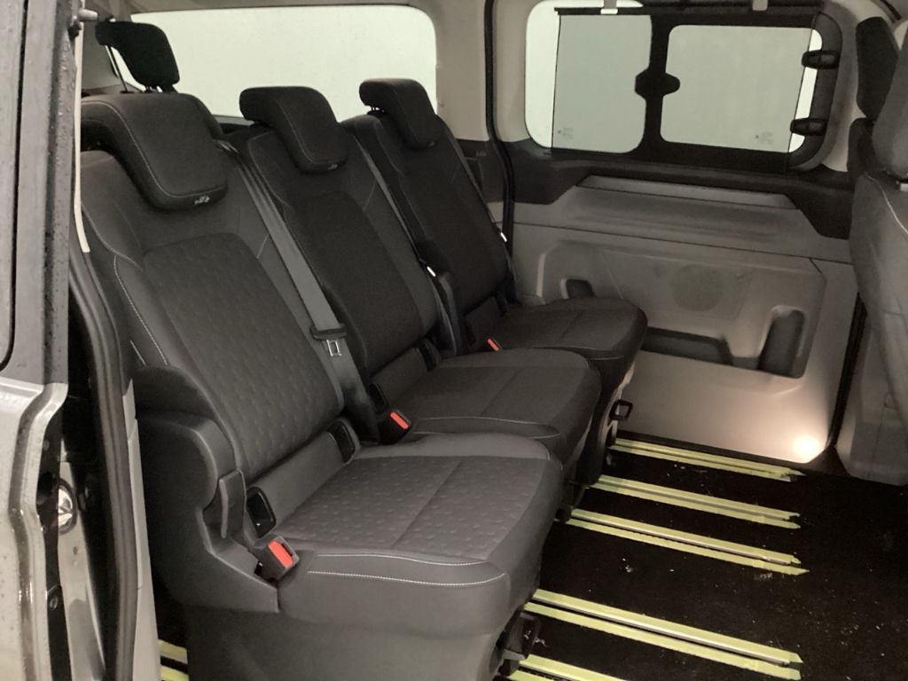 Fahrzeugabbildung Ford Tourneo Custom 320 L2 Titanium FWD Titanium LED