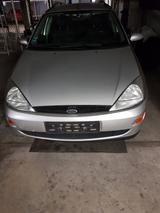 Ford Focus 2.0 ( Kombi) Bj.12/2001  - Ford Focus aus 2001: Kombi