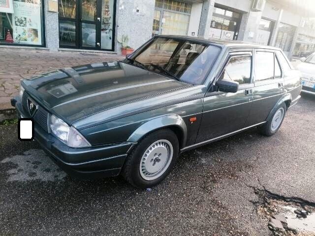 Alfa Romeo 75 1800 TURBO