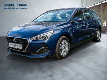 Hyundai i30 cw Pure Kamera Navi SHZ PDC TEMP