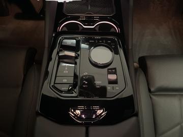 2025 BMW I5 — миниатюра 15