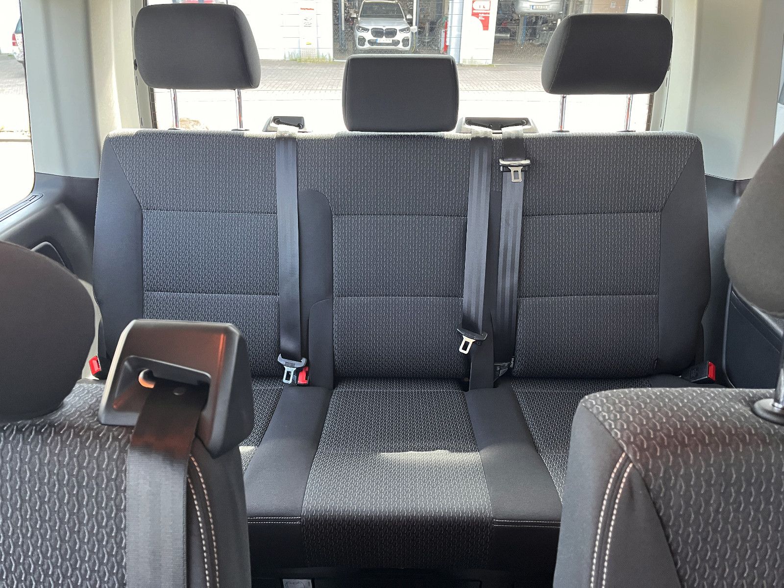Fahrzeugabbildung Volkswagen T6 Multivan 7 Sitzer