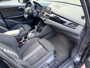 BMW 218 - 10