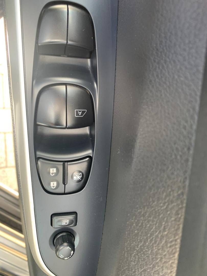 Fahrzeugabbildung Renault ALASKAN Intens Blue dCi 190