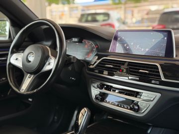 BMW 730 - 8