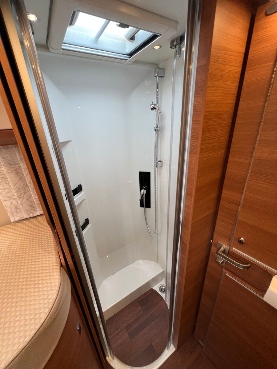 Fahrzeugabbildung Carthago chic c-line T 4.9 LE Mercedes Benz Sprinter 25
