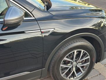 Volkswagen Tiguan Allspace - 11