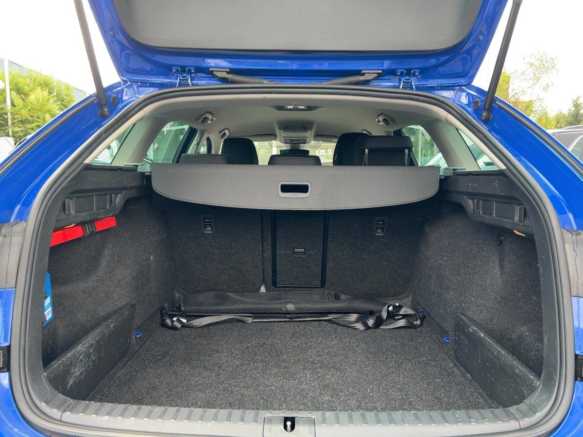 Skoda Octavia Combi Ambition 2.0 TDI DSG LED NAVI RFK foto 8