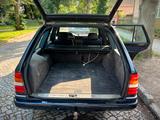 Mercedes-Benz 280 T (W124) Restautaurierungsobjekt - Mercedes-Benz 280: Kombi