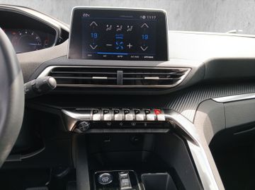 Peugeot 3008 Active Pack 1.2 PureTech 130 Kam.+KeyLess
