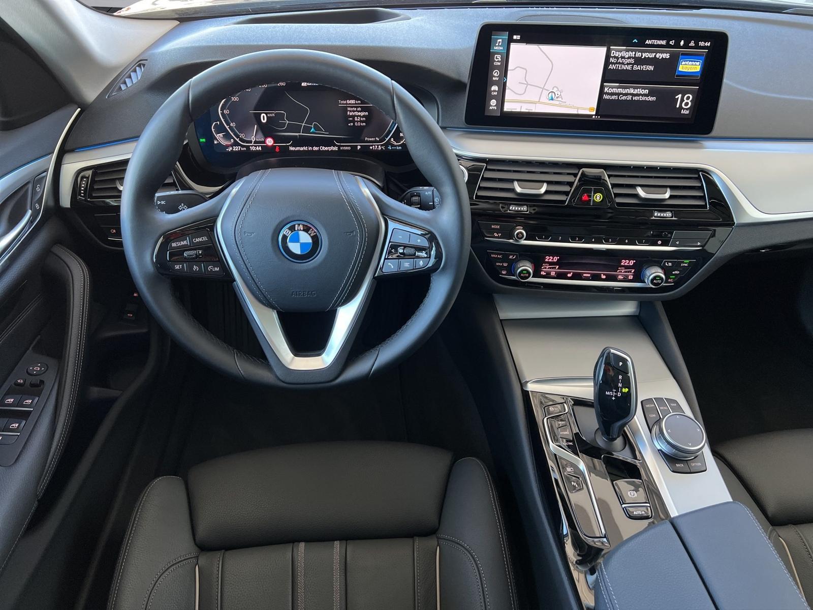 BMW 530e Touring Laser RFK HUD Pano Keyless