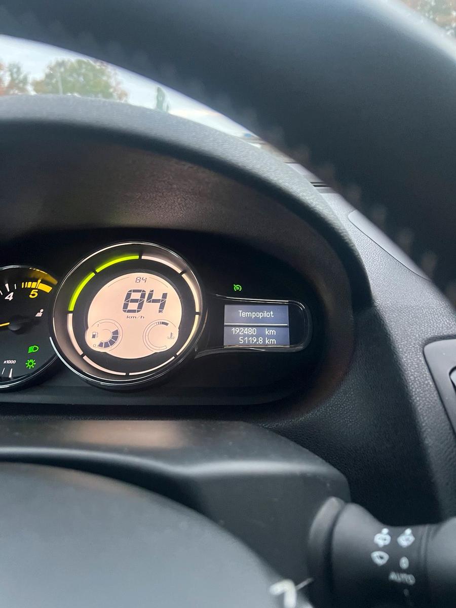 Renault Megane 2015 — interior