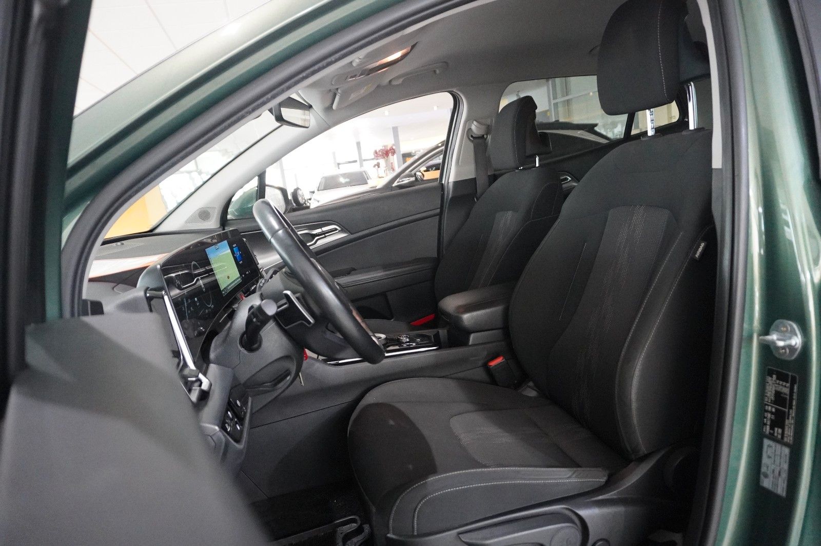 Fahrzeugabbildung Kia Sportage 1.6 HYBRID AWD NAVI/LED/KAMERA/SPORT/SH