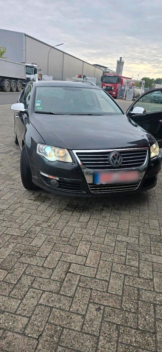 Volkswagen Passat 2006 — вигляд ззаду