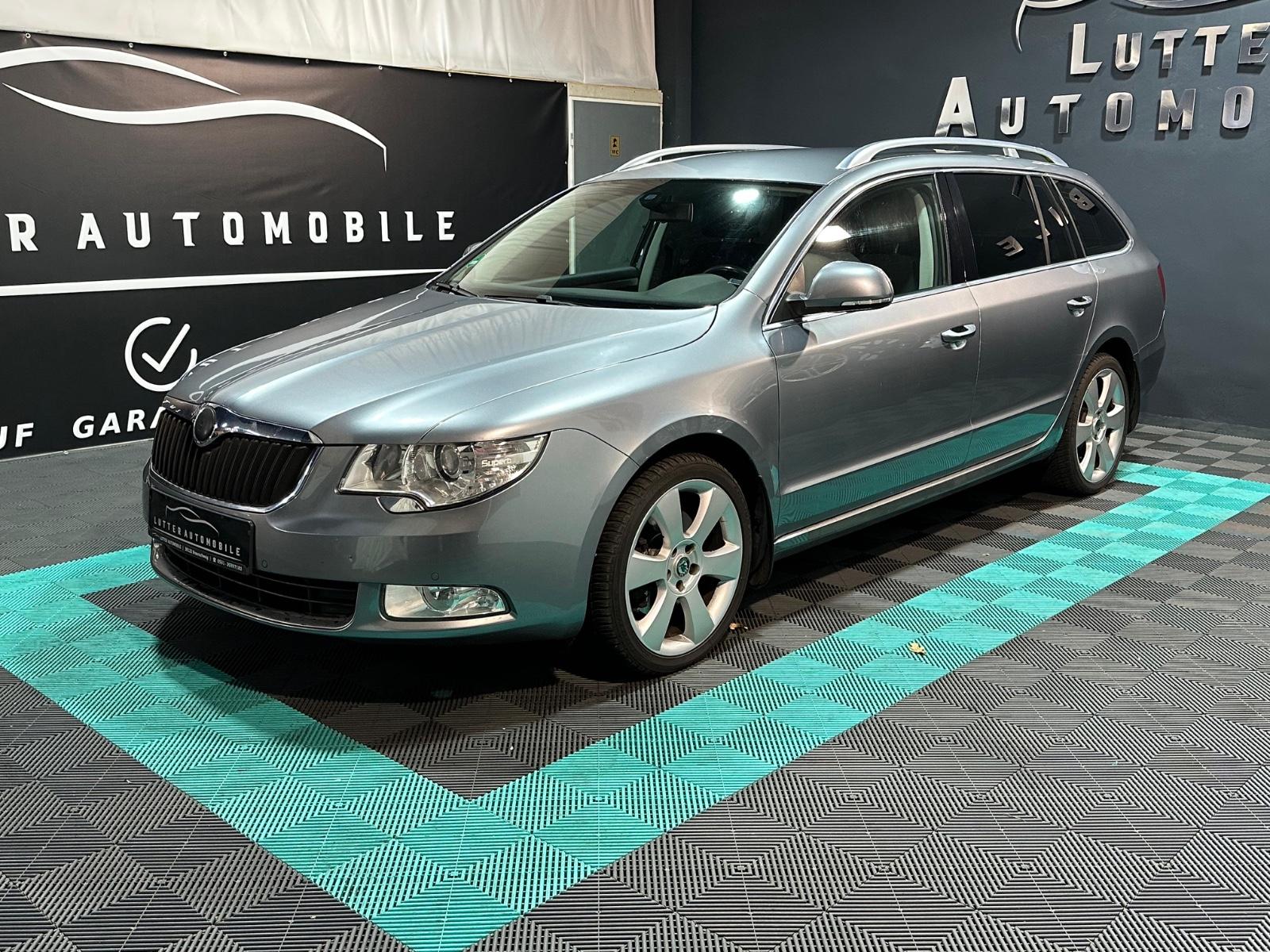 Skoda Superb Combi Ambition*KLIMA*XENON*PDC*DSG*