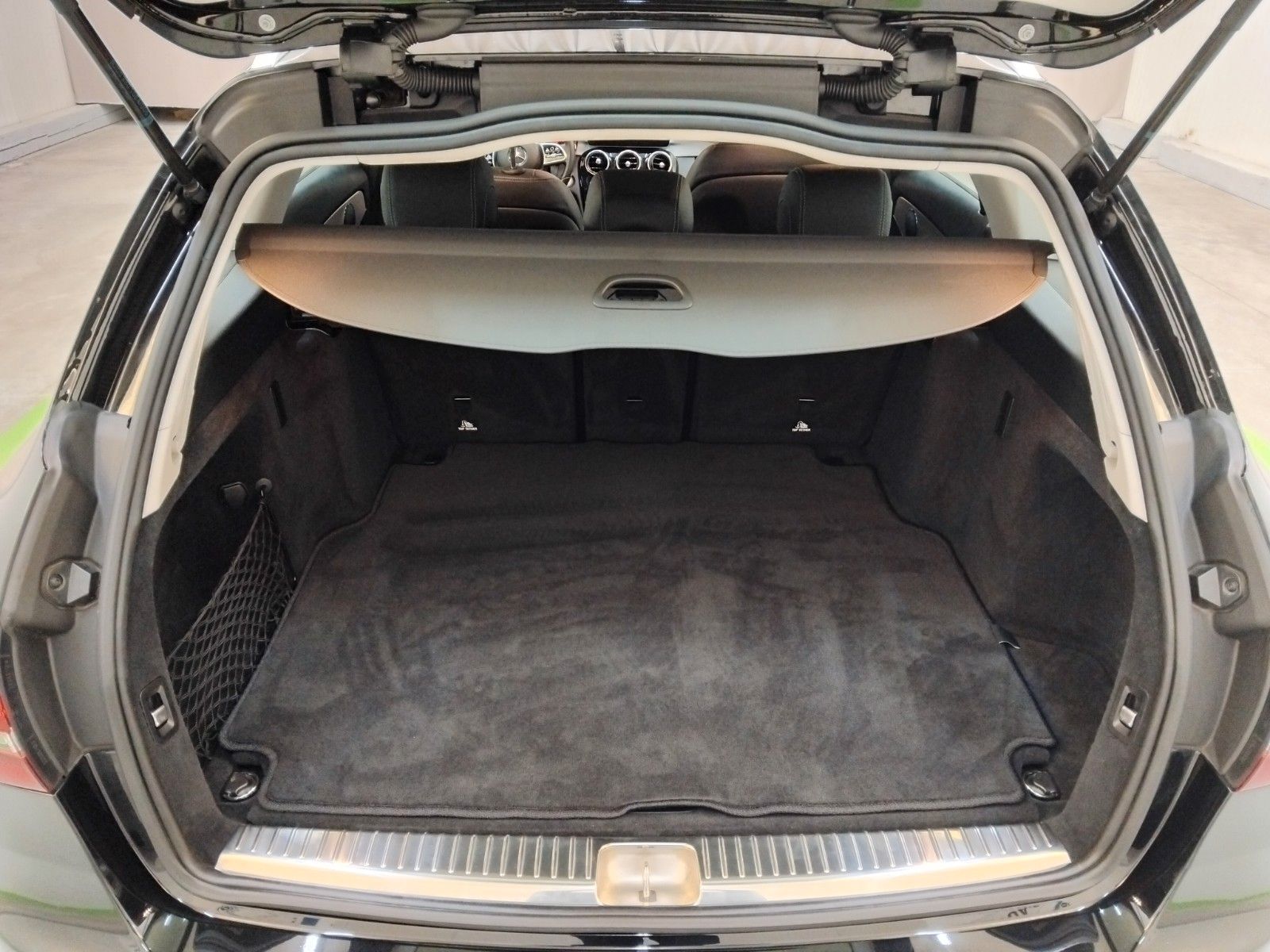 Mercedes-Benz C 200 (06/2026, Benzin)