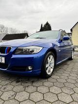 BMW 318i Touring - - BMW 318 aus 2009: Kombi
