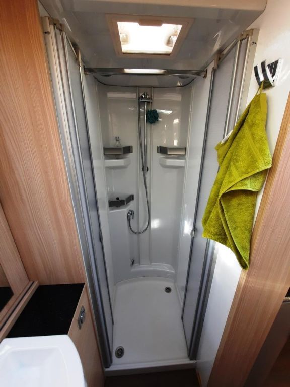 Fahrzeugabbildung Bürstner Ixeo IT 680 G HÄNDLER UND GEWERBE!