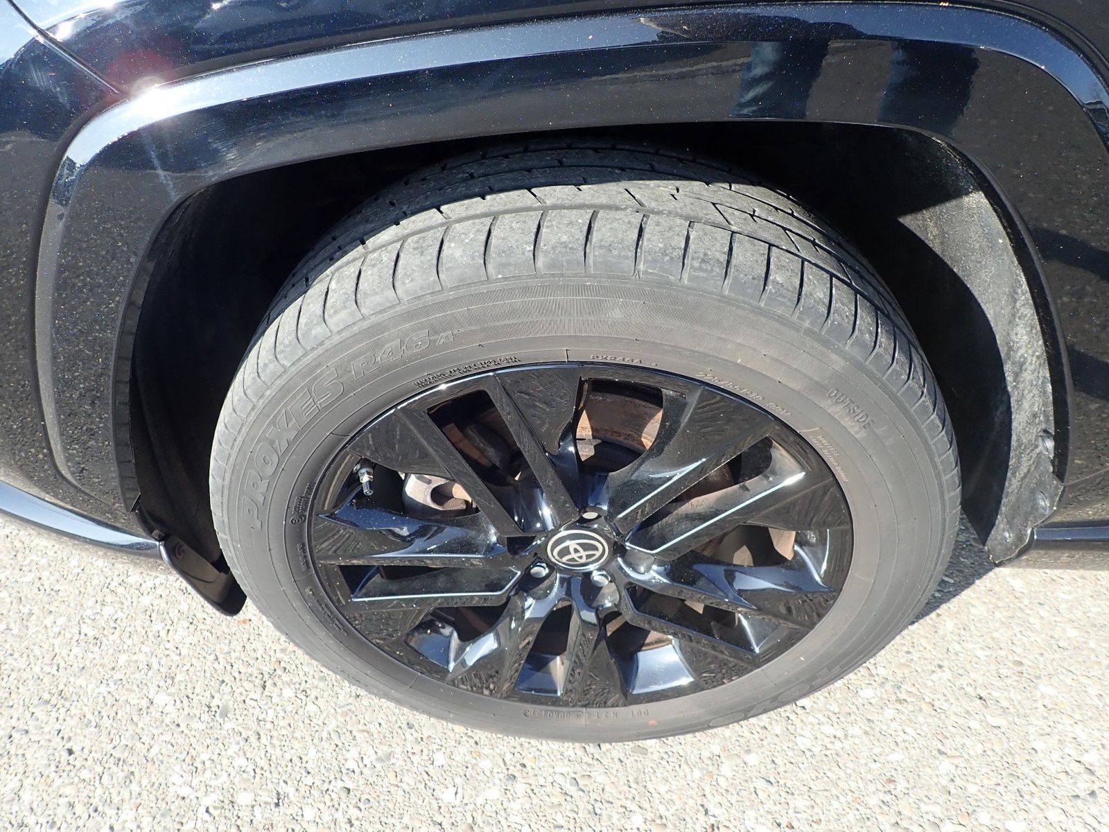 Fahrzeugabbildung Toyota RAV 4 Hybrid 4x2 Black Edition