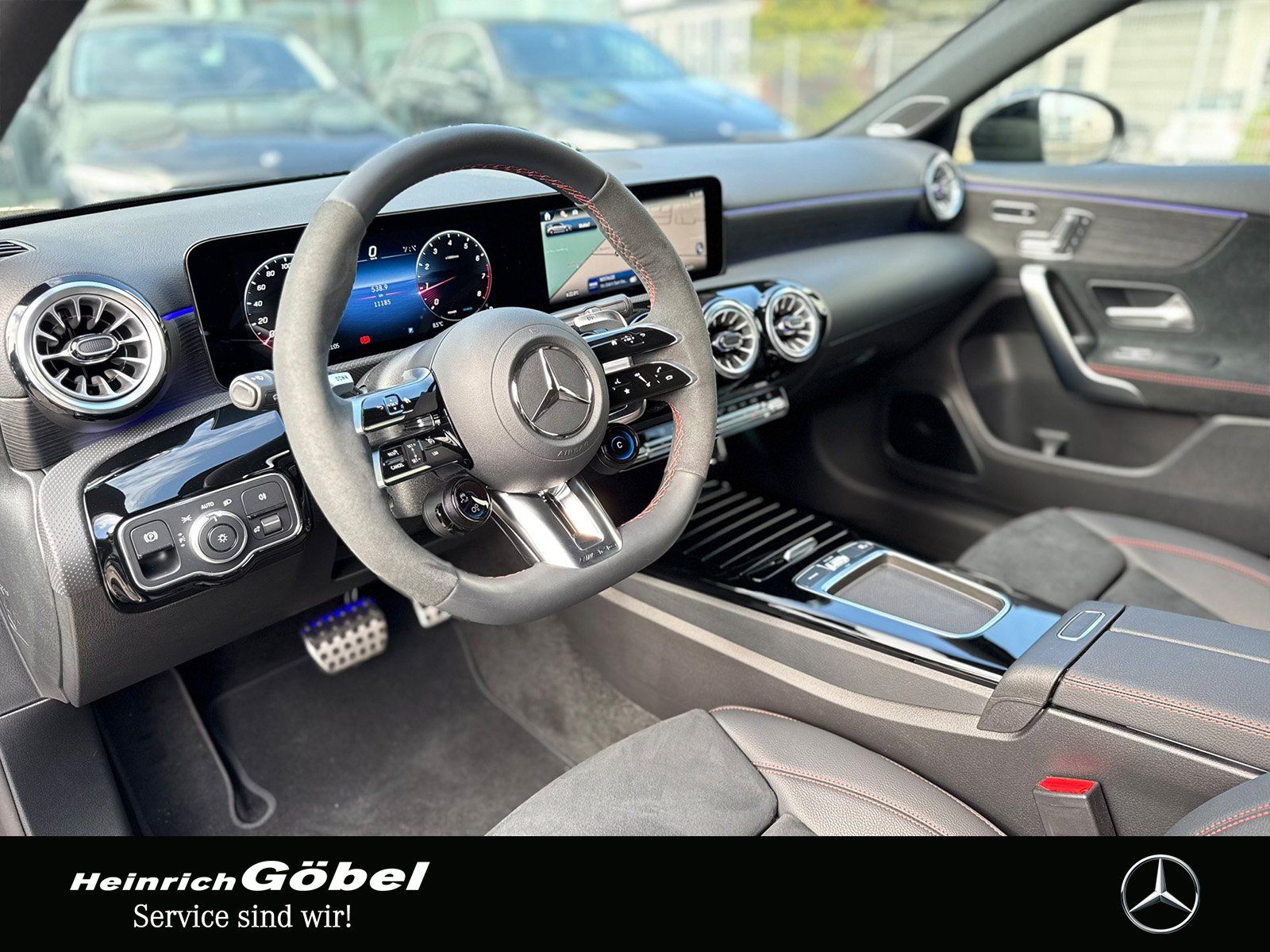 Fahrzeugabbildung Mercedes-Benz AMG A 35 4M BURMESTER*TOTWINKEL*360°*MULTIBEAM*