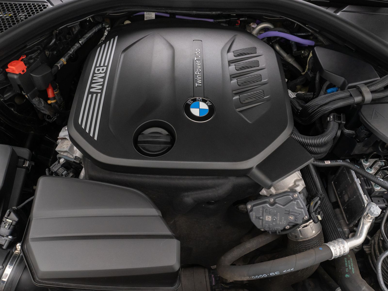 Fahrzeugabbildung BMW 320d M Sport AHK Stop&Go Alarm DAB Komfort 19Zol