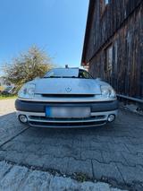 Renault Clio 2 - 1.9dti - Renault Clio aus 2000 mit Diesel-Antrieb