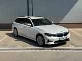 BMW 320d xDrive Touring LED*NAVI*KAMERA*CARPLAY